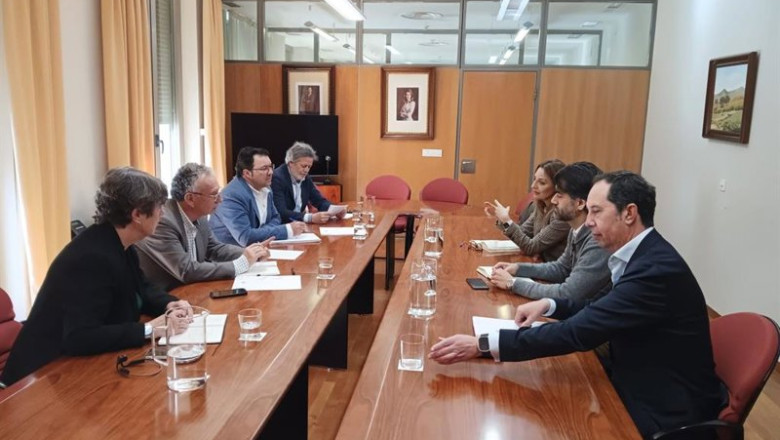 ep responsables de nostrum group se reunen con el delegado del gobierno en extremadura