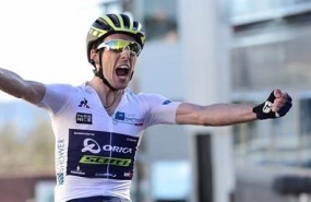 ep simon yates celebratriunfo