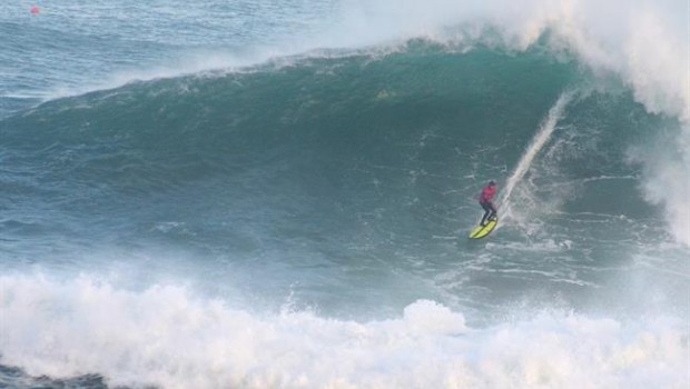 ep vaca gigante sur surfista olas