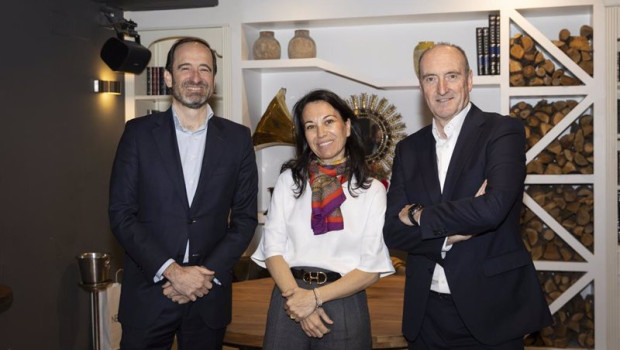 ep archivo   de izquierda a derecha el responsable global de servicios financieros de neoris jaime