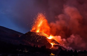 ep archivo lava y piroclastos emitidos por el volcan de cumbre vieja a 20 de octubre de 2021 en la ep archivo lava y piroclastos emitidos por el volcan de cumbre vieja a 20 de octubre de 2021 en la
