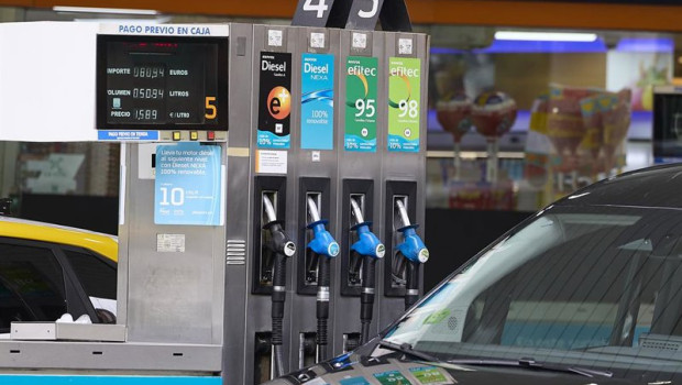 ep archivo   surtidores de una gasolinera repsol a 22 de junio de 2025 en madrid espana