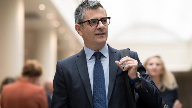 ep el ministro de la presidencia justicia y relaciones con las cortes felix bolanos a su llegada