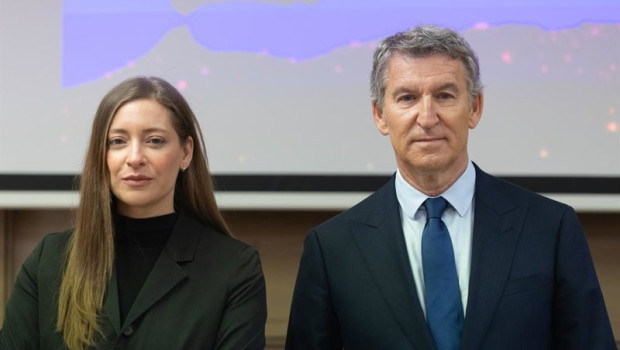 ep el presidente del pp alberto nunez feijoo y la portavoz del pp en el congreso ester munoz han