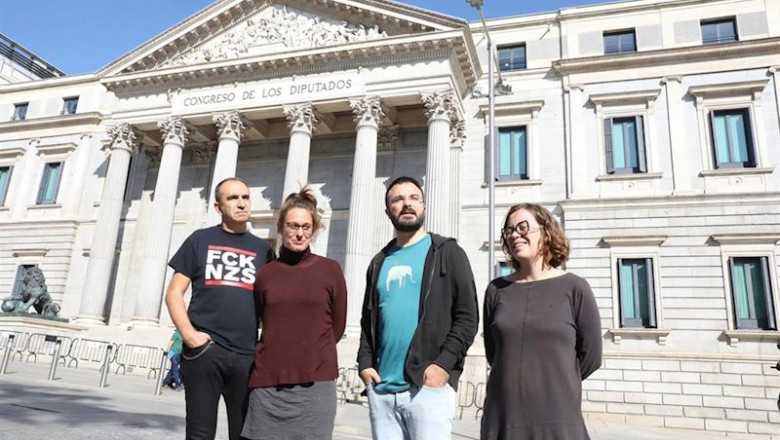 (I-D) Los candidatos de la CUP-PR a las elecciones generales Francesc Gabarrell, Eulàlia Reguant, Albert Botran y Mireia Vehí, ante el Congreso | Marta Fernández Jara - Europa Press ep i-d los candidatos de la cup-pr a las elecciones generales francesc gabarrell eullia reguant