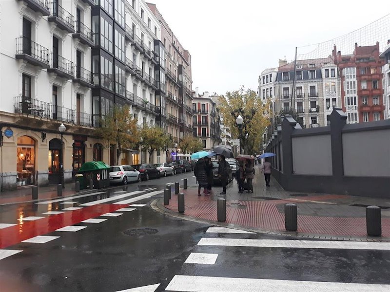 ep imagen de tarde de lluvia en el centro de bilbao ep imagen de tarde de lluvia en el centro de bilbao