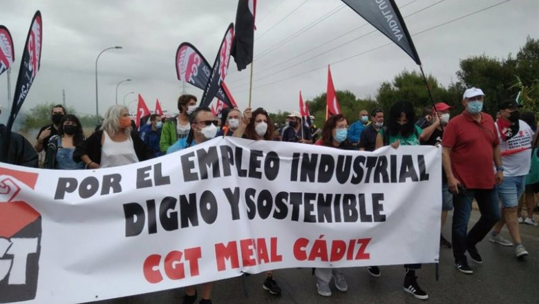 ep imagen de una de las manifestaciones contra el cierre de la planta de airbus puerto real ep imagen de una de las manifestaciones contra el cierre de la planta de airbus puerto real