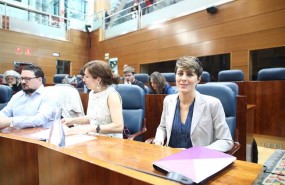 ep lorena ruiz-huerta duranteplenoinvestidura de angel garrido