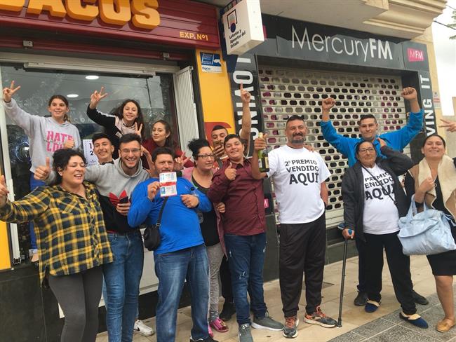 ep los afortunados celebranpremio