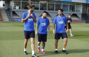ep los jugadores del fc barcelona gerard pique leo messi y luis suarez en un entrenamiento de la
