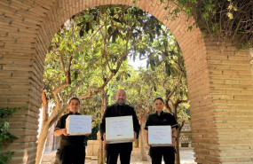 ep paradores aporta media tonelada de tapones al proyecto corazon de corcho