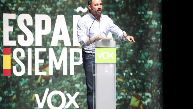ep santiago abascal presidente de vox en un mitin de vox en vigo en la campana para las elecciones