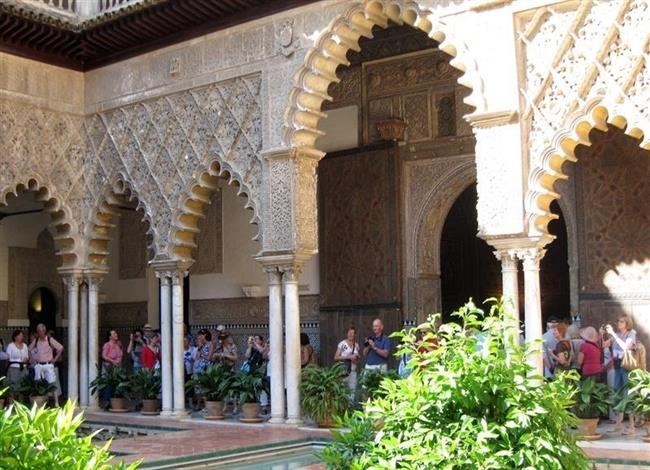 Turistas en La Alhambra | Europa Press/Archivo ep turistasla alhambra