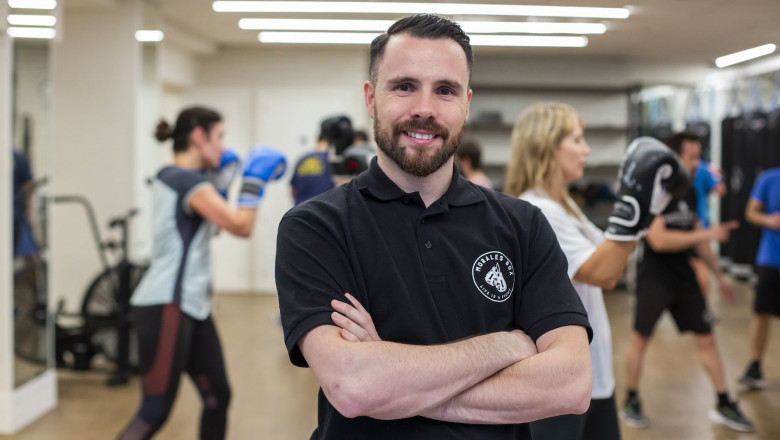 1640267955 morales box 2 copia