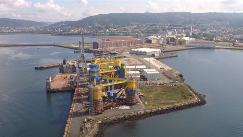 ep archivo estructuras flotantes en las instalaciones de navantia fene ep archivo estructuras flotantes en las instalaciones de navantia fene