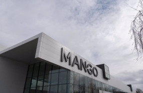 ep archivo   exterior de la sede de mango en palau solit i plegamans barcelona