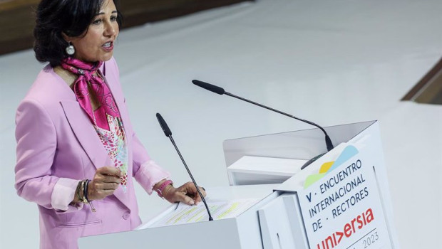 ep archivo la presidenta del banco santander ana botin interviene durante el v encuentro ep archivo la presidenta del banco santander ana botin interviene durante el v encuentro