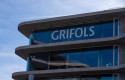 Grifols se hunde tras el cúmulo de noticias negativas: "Aún se enfrenta a dificultades"