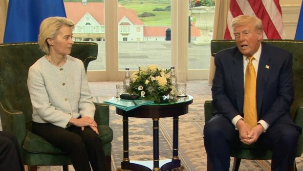 ep archivo   ursula von der leyen y donald trump en turnberry escocia