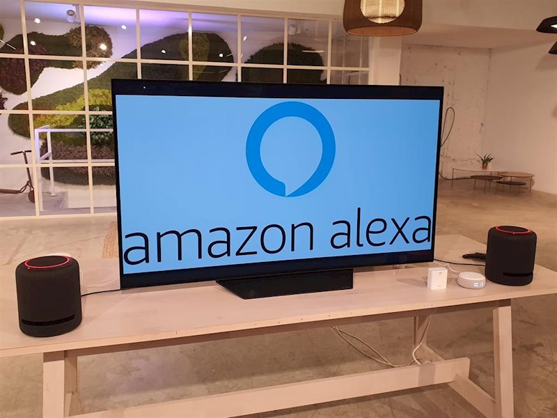 ep cuatro nuevos modelos altavoces de amazon echo expuestos en su presentacion en espana