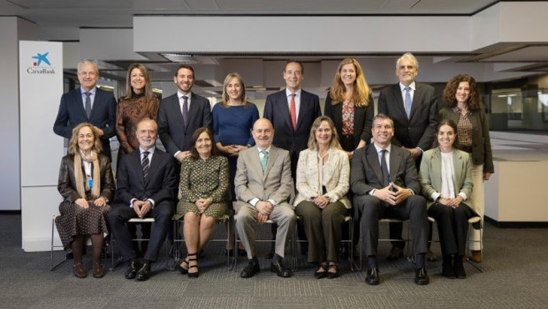 ep el consejero delegado de caixabank gonzalo gortazar con el comite consultivo de accionistas