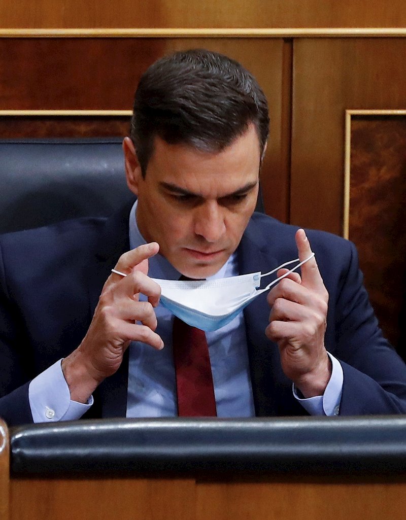 https://img.s3wfg.com/web/img/images_uploaded/d/9/ep_el_presidente_del_gobierno_pedro_sanchez_al_inicio_este_miercoles_en_el_congreso_del_debate_de_la.jpg