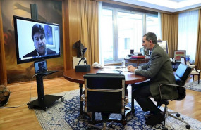 ep el rey mantiene una videoconferencia con el presidente de la federacion gallega de cofradias jose