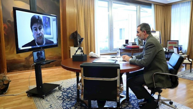 ep el rey mantiene una videoconferencia con el presidente de la federacion gallega de cofradias jose