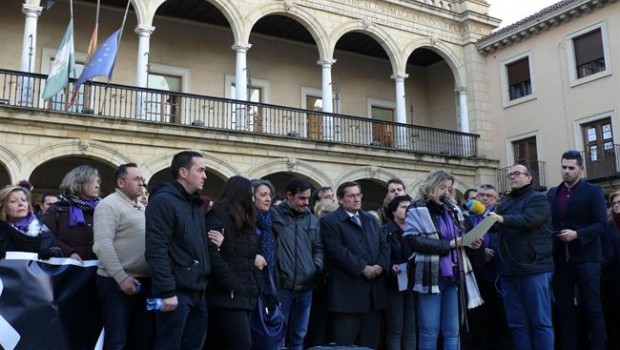 ep fotos concentracion guadixdeclaracion institucional