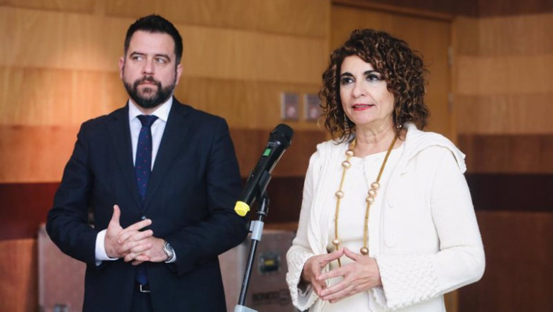 ep la ministra de hacienda maria jesus montero este viernes en declaraciones en cadiz ep la ministra de hacienda maria jesus montero este viernes en declaraciones en cadiz