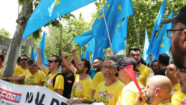 ep tras once etapas la marchaaluminio detrabajadoresla factoriaaviles llegalas puertasministerioindustria donde los miembroscomite de empresallegardemandaslas instancias gubernamentalessiete dias d