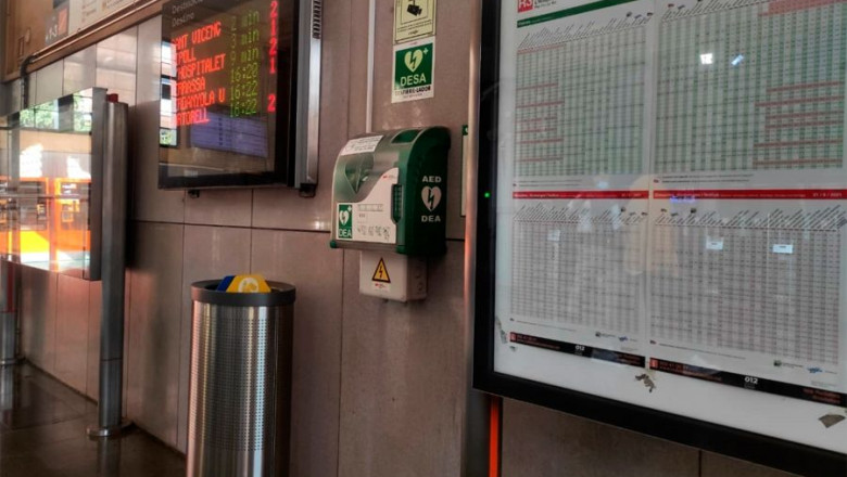 1634295535 desfibriladordocestaci n renfe sant andreu