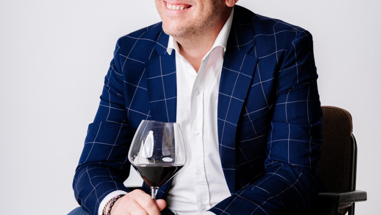 7ce58522 367f 4976 a22e 50a9424b54a9 