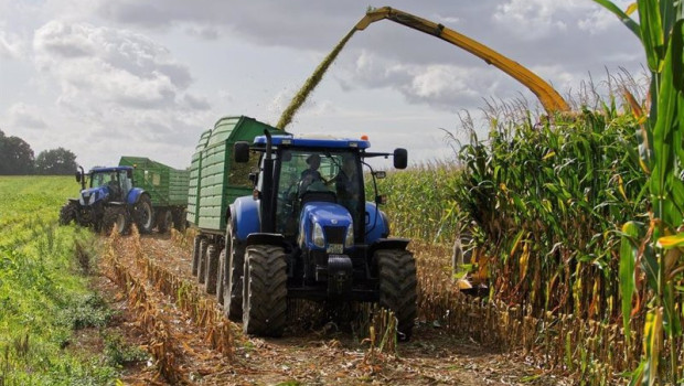 ep agricultor y tractor