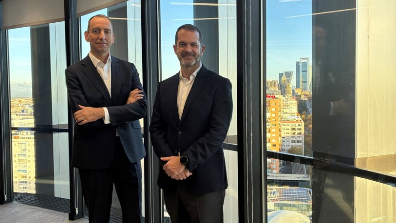 Alvarez & Marsal refuerza su área de reestructuraciones con la incorporación de Christian Michel . En imagen, Christian Michel y Mikel Ortega. | ALVAREZ & MARSAL ep alvarez marsal refuerza su area de reestructuraciones con la incorporacion de christian michel en