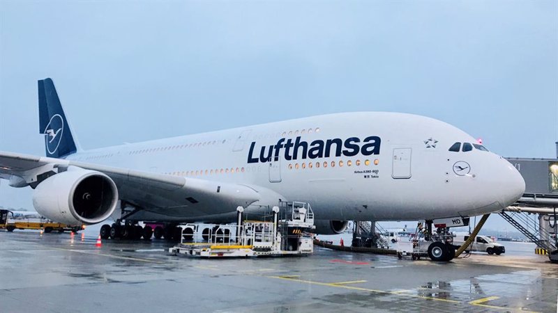 Lufthansa reduce sus pérdidas un 82%, hasta los 325 millones, en el primer semestre