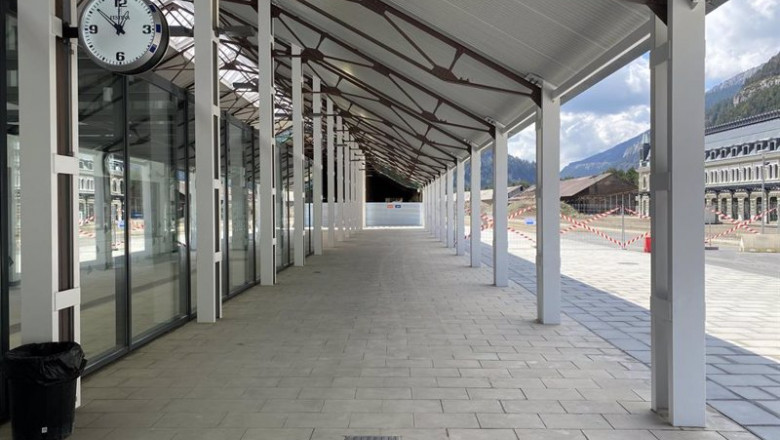 Archivo - Exteriores de la nueva estación de ferrocarril de Canfranc. | EUROPA PRESS. - Archivo ep archivo exteriores de la nueva estacion de ferrocarril de canfranc