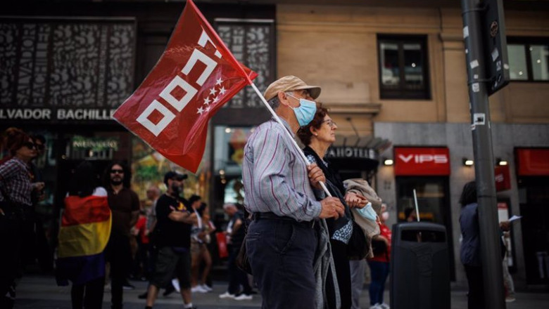 ep archivo una pareja mayor marcha por el dia internacional de los trabajadores o primero de mayo ep archivo una pareja mayor marcha por el dia internacional de los trabajadores o primero de mayo