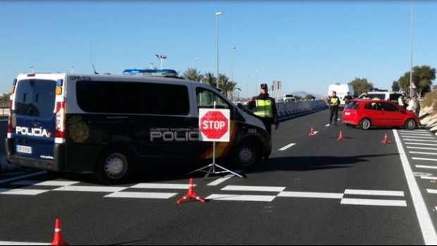 ep controlla policia nacional