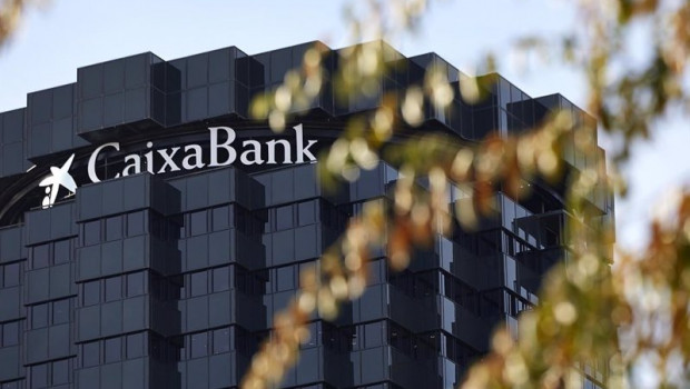 ep edificio corporativo de caixabank en barcelona ep edificio corporativo de caixabank en barcelona