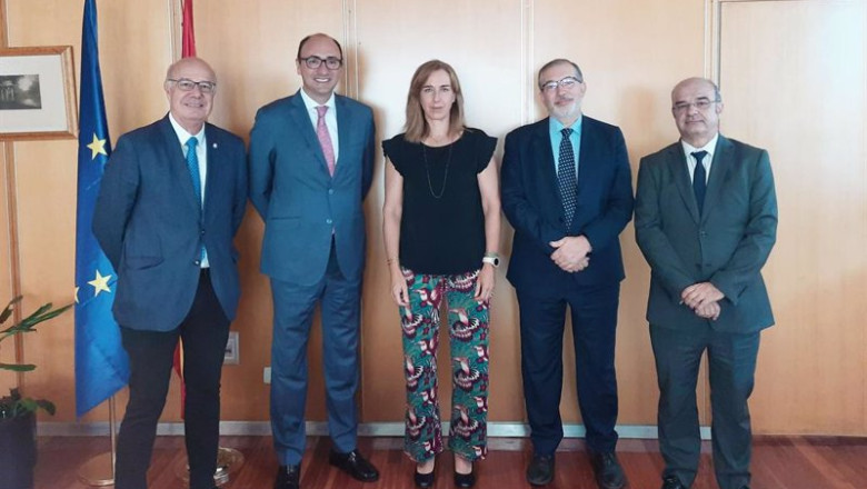 ep el director de cem jose angel robles el director general de une javier garcia la directora ep el director de cem jose angel robles el director general de une javier garcia la directora