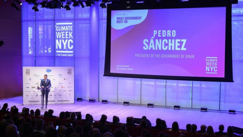 El presidente del Gobierno en funciones, Pedro Sánchez, participa en la inauguración de la Climate Week en Nueva York, en The Times Center, el lunes 23 de septiembre de 2019. | Pool ep el presidente del gobierno en funciones pedro sanchez participa en la inauguracion de la climate