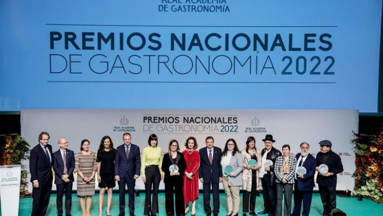 ep foto de familia de los 47 premios nacionales de gastronomia en el auditorio 400 del museo