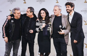 ep hombres g reciben el premio yago de honor