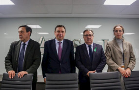 ep i-d el presidente de asaja pedro barato el ministro de agricultura pesca y alimentacion luis