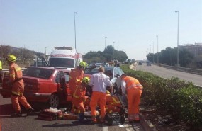 ep los bomberosrescatadolos ocupanteslos coches