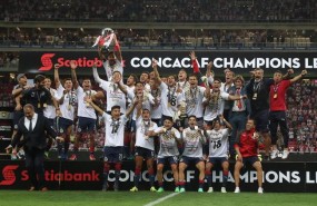 ep los jugadoraslas chivasguadalajara celebranchampionsla concacaf