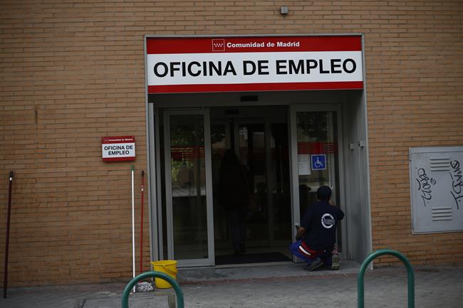 ep paro parados empleo desempleo trabajo inem seguridad social autonomo