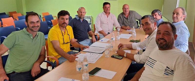 ep reunion de asaja en penafiel valladolid para abordar el precio de la uva en la ribera del duero