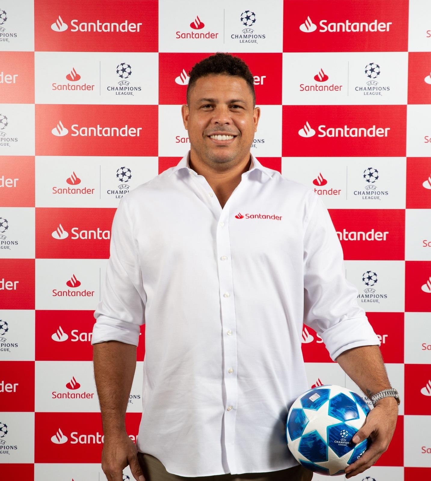 Ronaldo Nazario, nuevo embajador de Banco Santander para la Champions | BANCO SANTANDER ep ronaldo nazario nuevo embajadorbanco santanderla champions